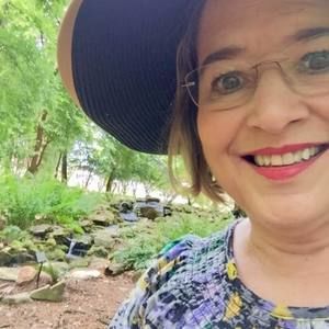 Meet your Posher, Susette